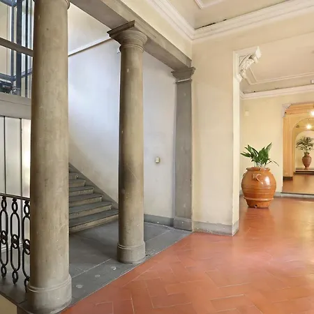 Apt. Salvia Pauline Suites, Palazzo Borghese Διαμέρισμα Φλωρεντία