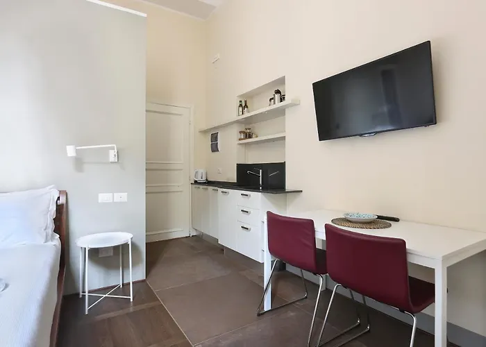 Apt. Salvia Pauline Suites, Palazzo Borghese