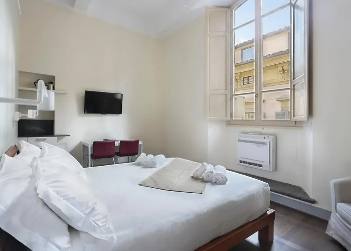 Apt. Salvia Pauline Suites, Palazzo Borghese Appartamento Firenze
