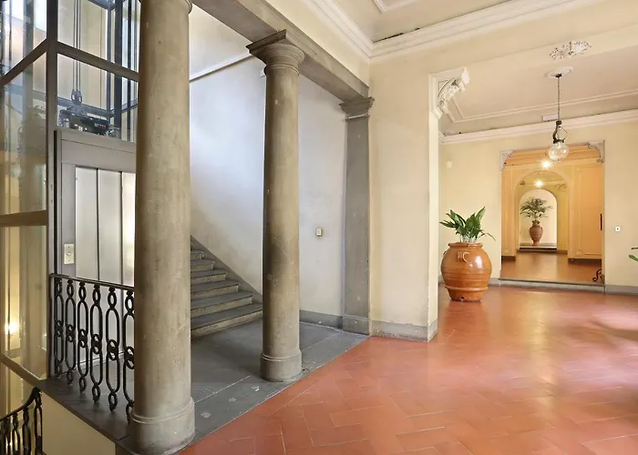 Apt. Salvia Pauline Suites, Palazzo Borghese Appartamento Firenze